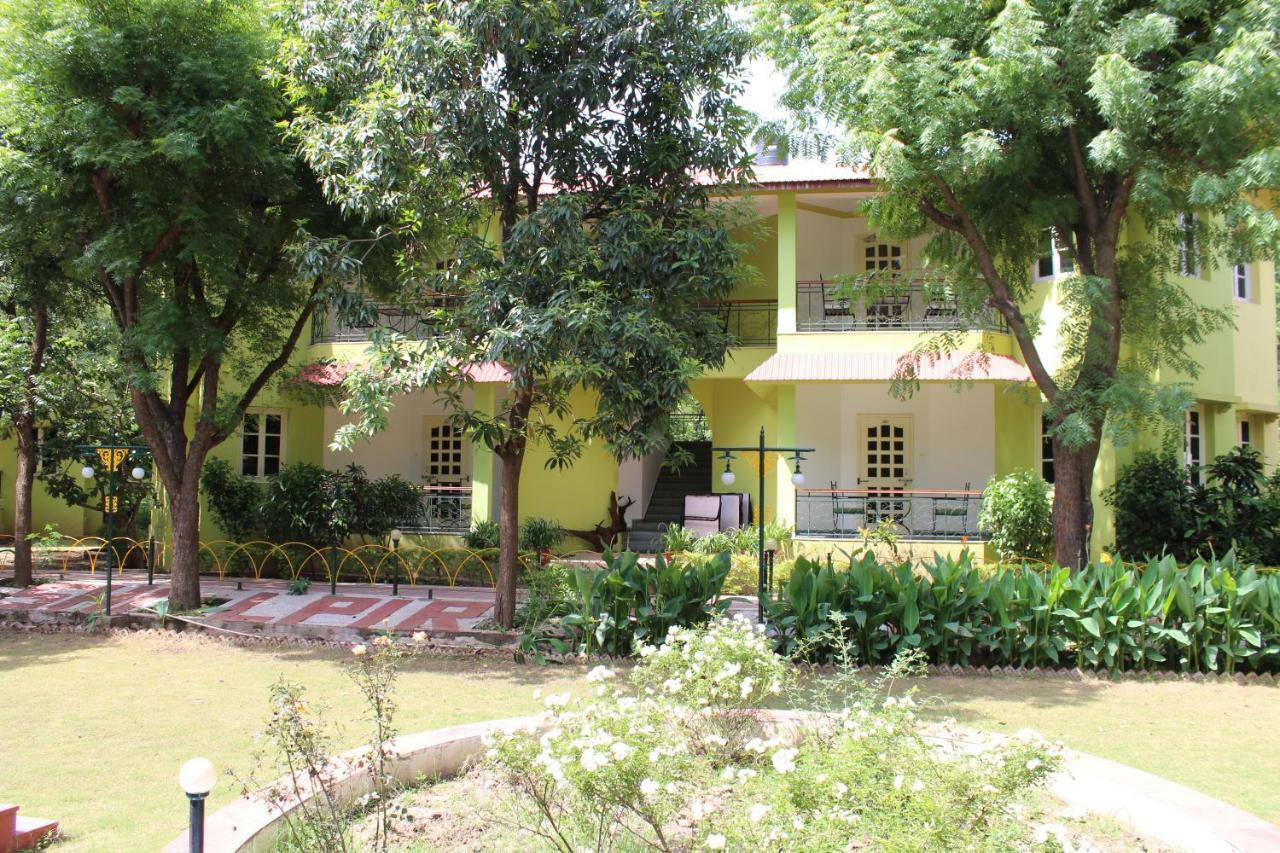 Amantra Shilpi Resort & Spa Udaipur Exterior foto